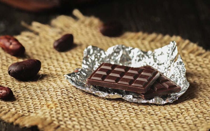 Homemade dark chocolate (Refined sugar free)